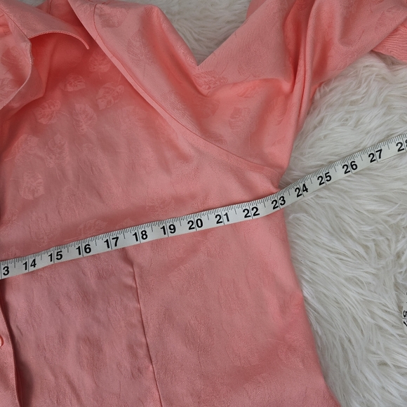 Chico's Size 3 Leaf Embossed Peach Button-Down Shirt - Picture 3 of 12